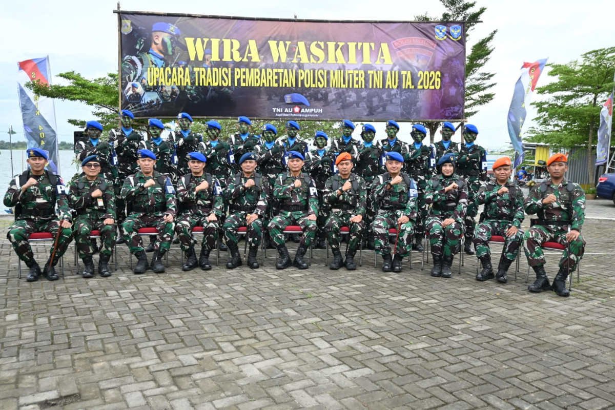 Sarat Makna dan Khidmat, 15 Siswa Sejurba Pom TNI AU Angkatan Ke-43 Resmi Sandang Baret Biru
