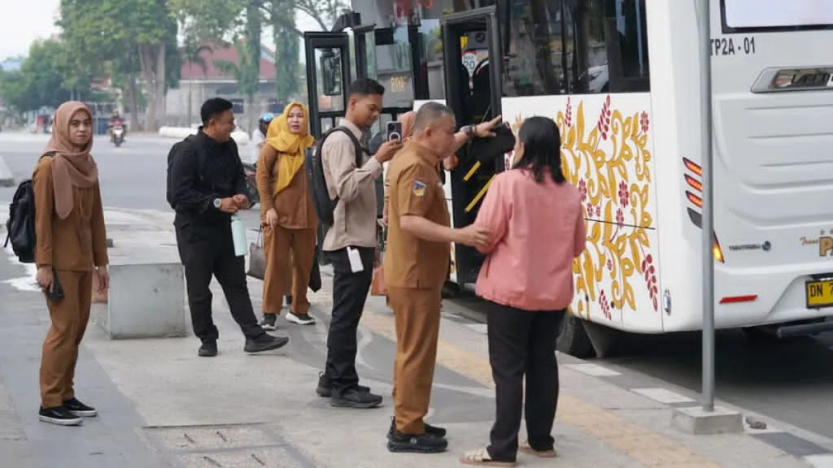 Hari-1 ASN Naik Bus, Disiplin Baru, Efisiensi Nyata, dan Sinkronisasi Kebijakan Nasional (Bagian 3)